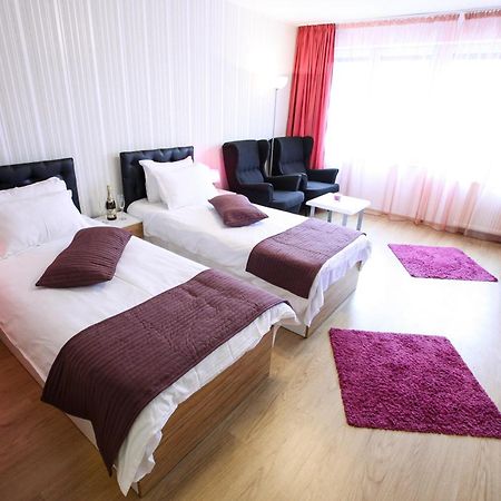 Highstyle Downtown Apartment Bucharest Room photo