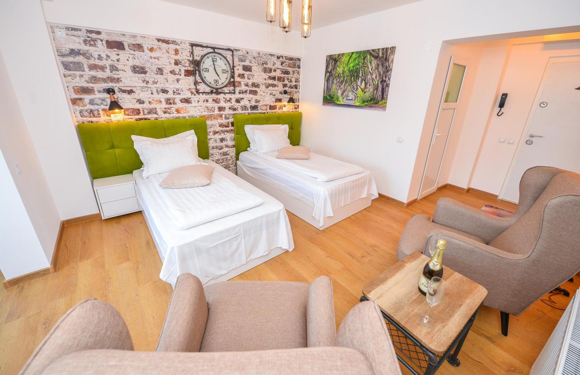 Highstyle Downtown Apartment Bucharest Room photo